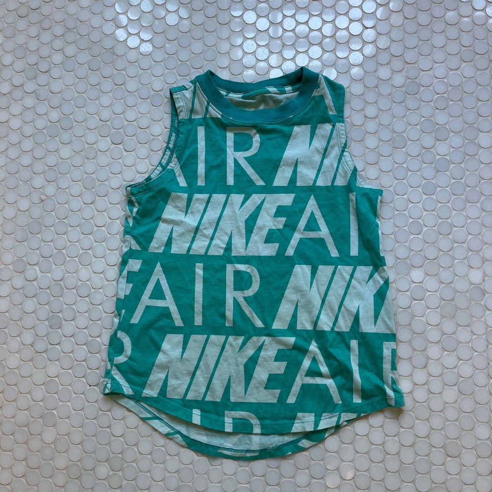 Girls Nike sleeveless top